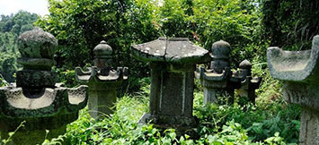 牛形山塔林 